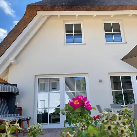 Ferdinand - Mit Kamin, Sauna Und Meerblick *